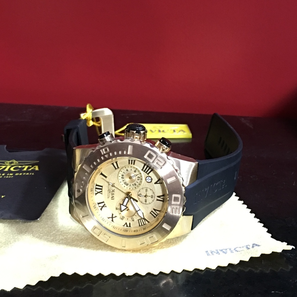 Invicta NIB Men's Pro Diver Watch BRAND NEW IN BOX - Picture 3 of 8